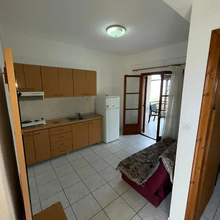 Kaliopi * Nikiti (Sithonia)